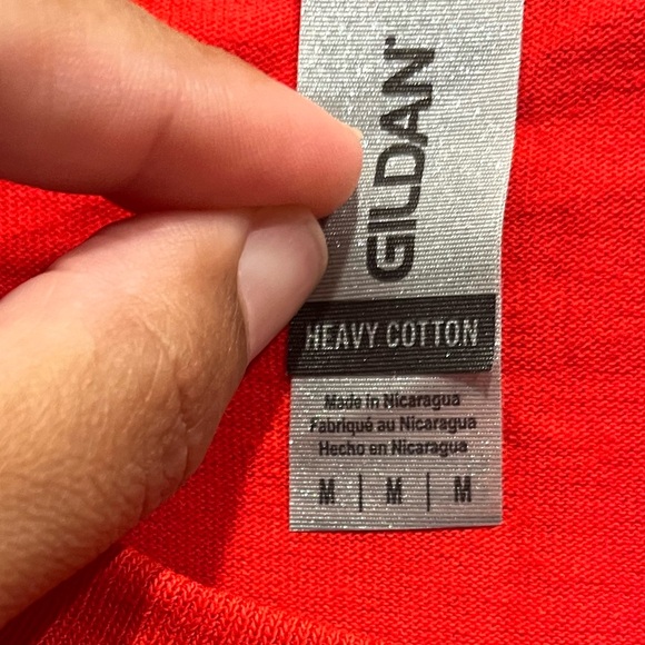 Merry and Bright Holiday Shirt Christmas Shirt Gildan Size M - Picture 2 of 3